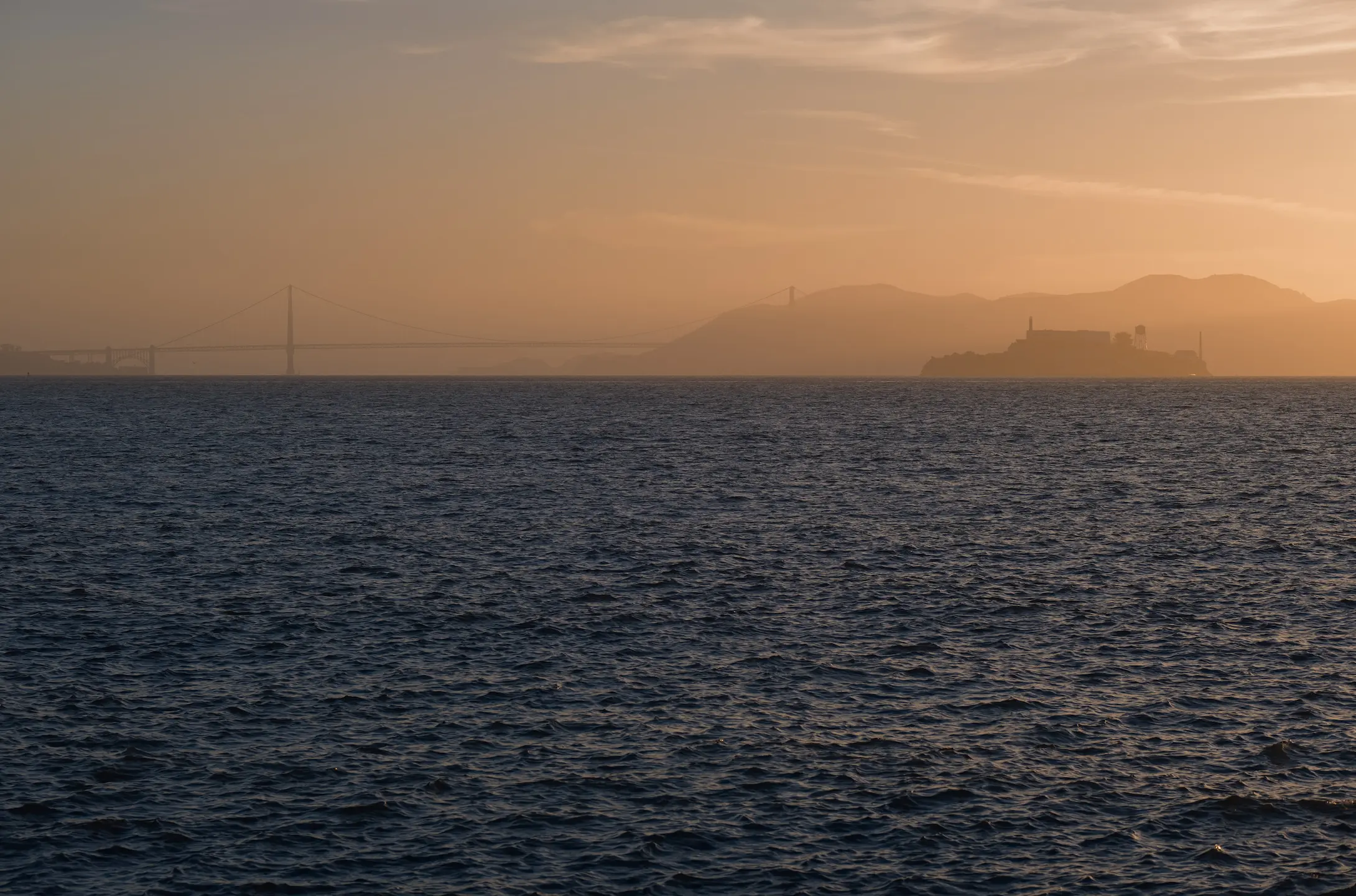 Golden Gate Bridge und Alcatraz